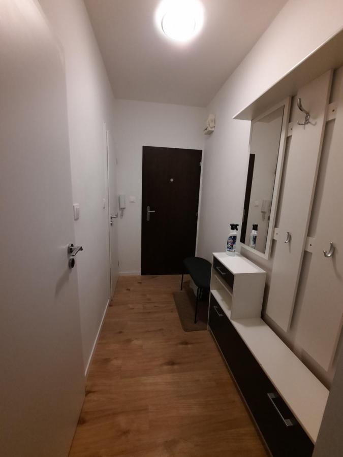 Apartment Klimka With Balcony, Free Wifi And Free Parking براتسيلافا المظهر الخارجي الصورة