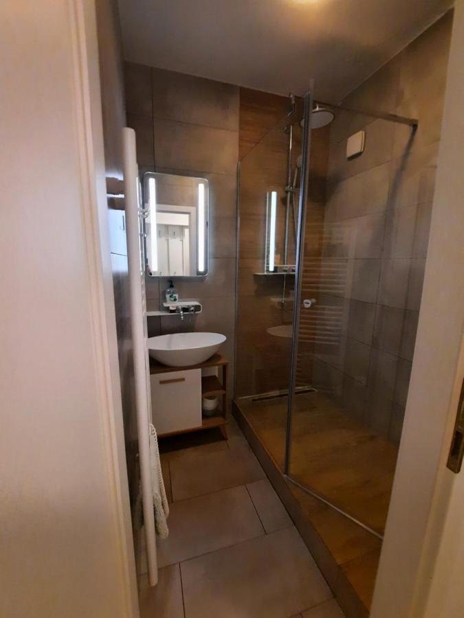 Apartment Klimka With Balcony, Free Wifi And Free Parking براتسيلافا المظهر الخارجي الصورة