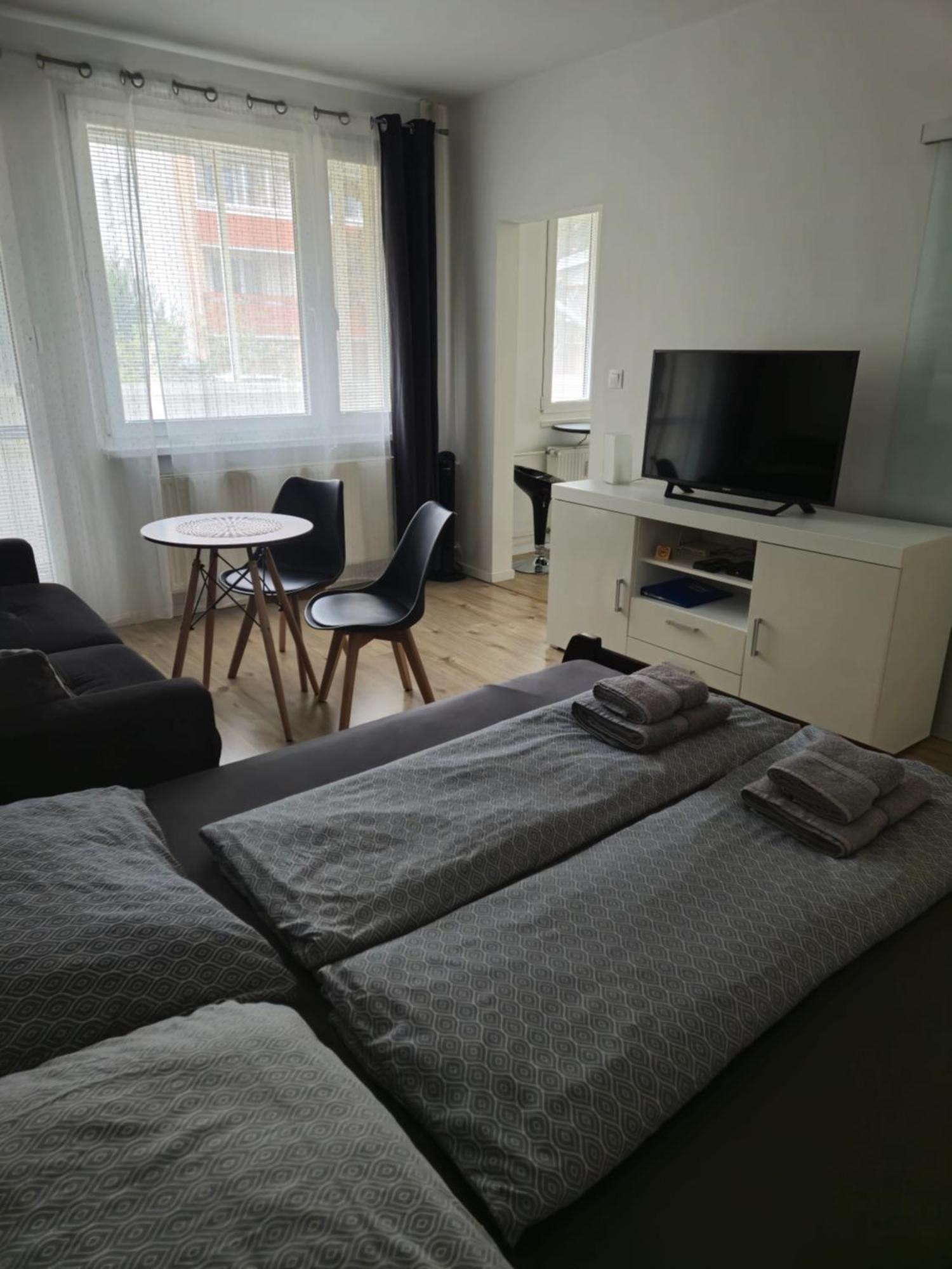 Apartment Klimka With Balcony, Free Wifi And Free Parking براتسيلافا المظهر الخارجي الصورة
