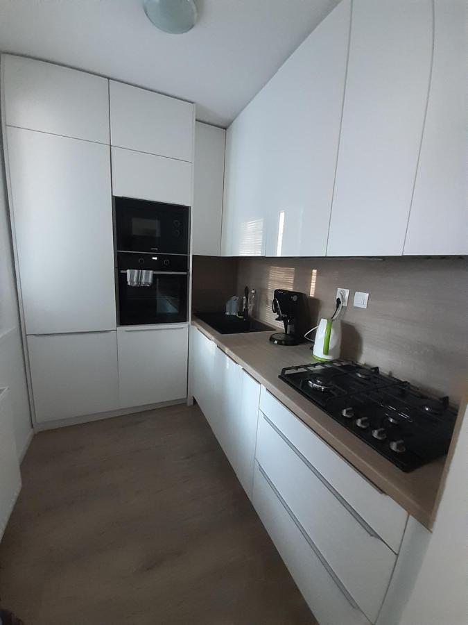 Apartment Klimka With Balcony, Free Wifi And Free Parking براتسيلافا المظهر الخارجي الصورة